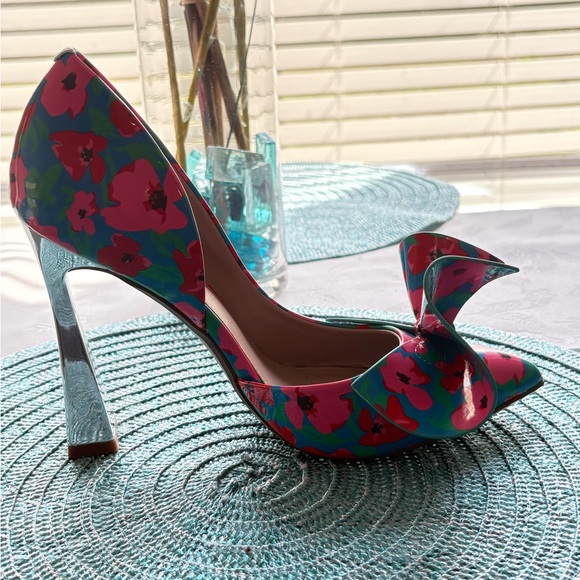 Betsey Johnson Nobble-P Pumps - Picture 6 of 14